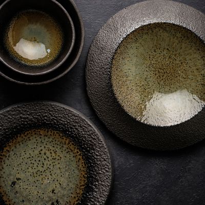Assiette plate 20,5cm textured moss Cone